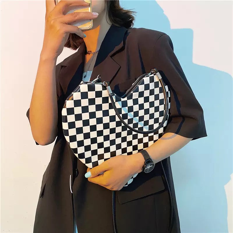 Checkered Heart Shoulder Handbag