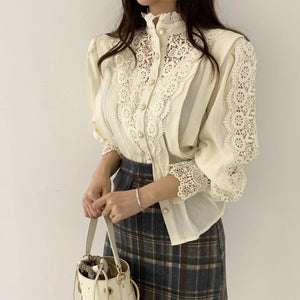 Queen Floral Lace Blouse