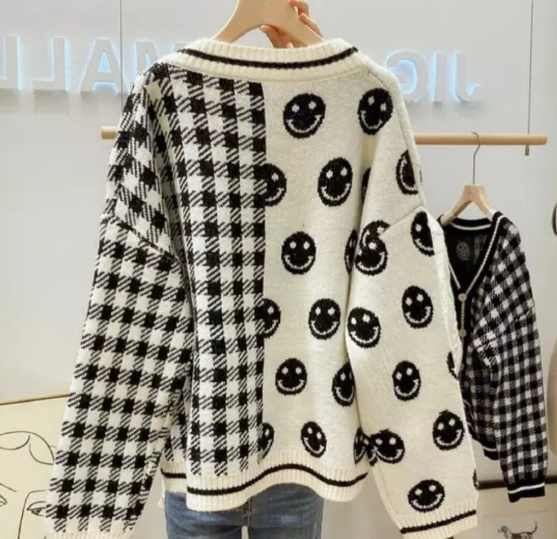 Smile forever Cardigan Sweater Black and White