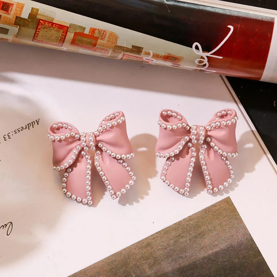 Cutesy Bow Earrings