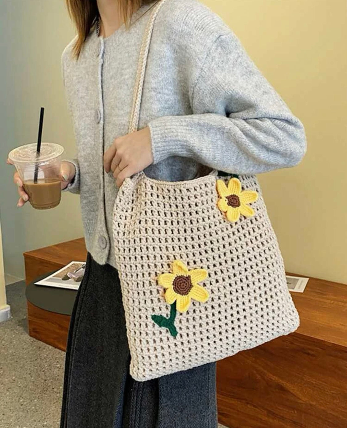 Flower Crochet Shoulder Bag